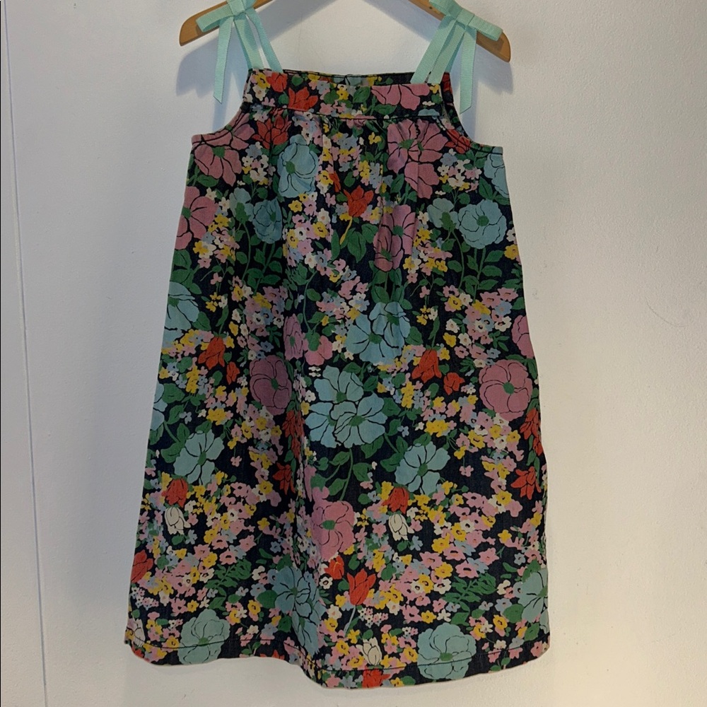 Hanna Andersson cute flowery summer dress 120cm